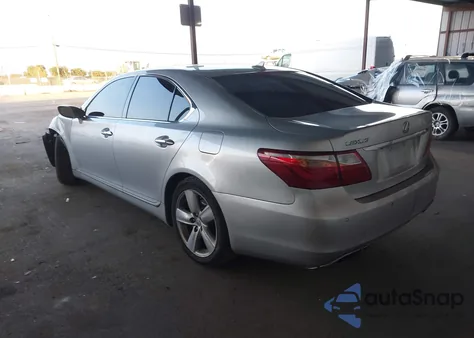 2010 Lexus Ls 460 z USA, uszkodzony, nr VIN JTHBL5EF2A5092385